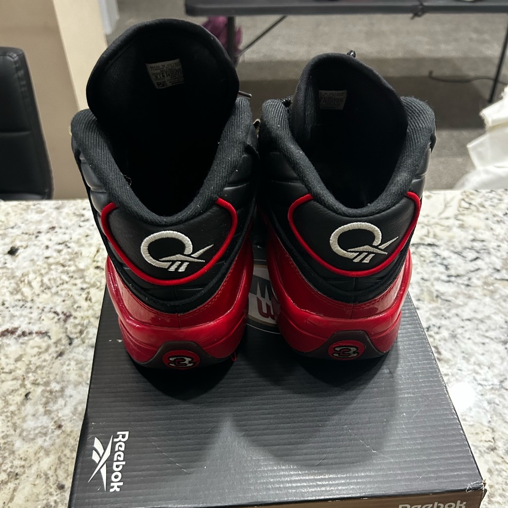 Allen Iverson Questions Mid 76ers Bred - Picture 4 of 6